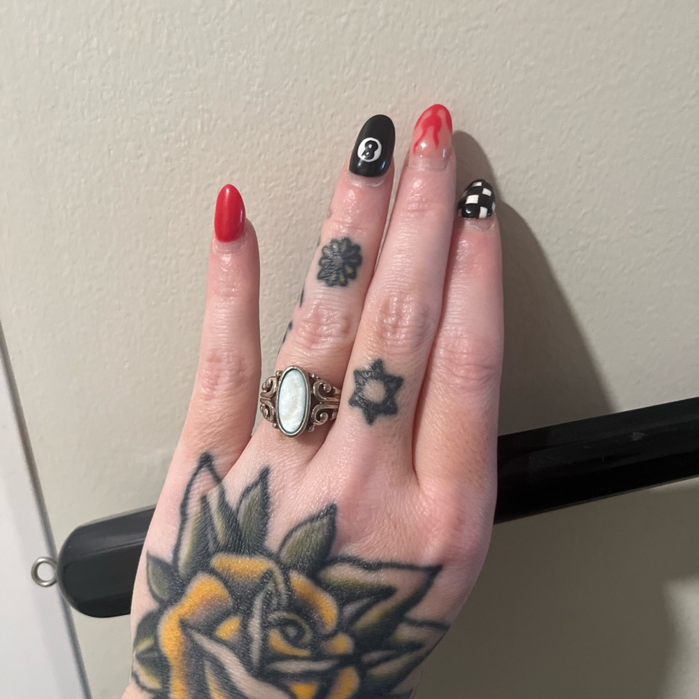 Vintage 1980s Moonstone and silver ring